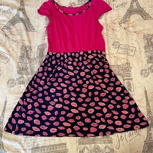 Lily Pulitzer Kiss Print Mixed Media Dress size L(8-10)